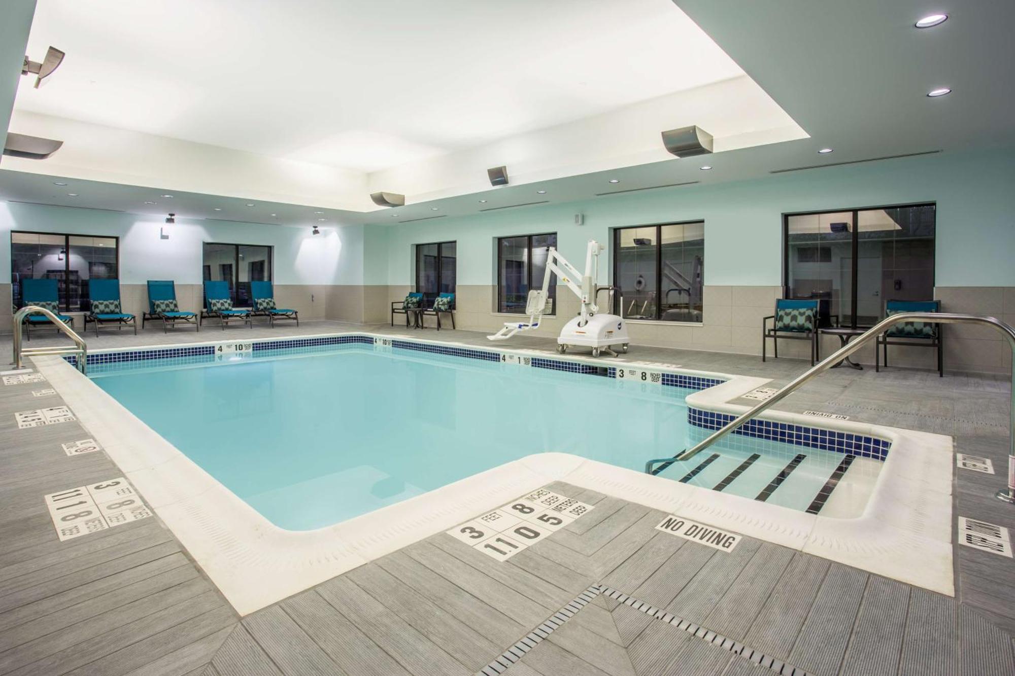 Hampton Inn & Suites Yonkers - Westchester Eksteriør bilde